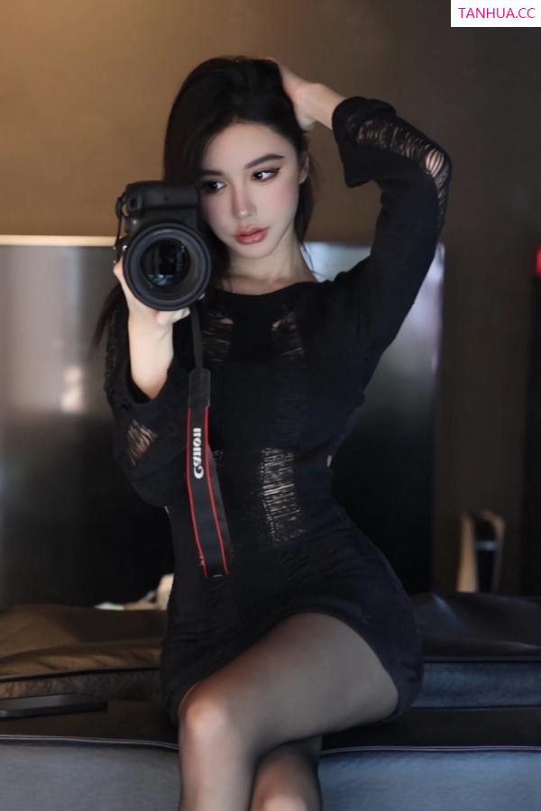 卡卡酱  [XiuRen]高清写真图 2023.05.16 No.6741 卡卡酱 空姐制服第5张图片